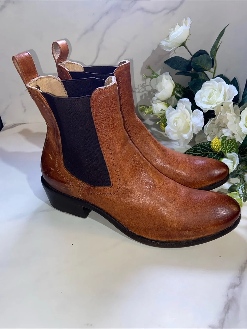 FRYE Men's Brown Leather Chelsea-Style Chukka Boots Size 8.5 or Women’s 10 appro
